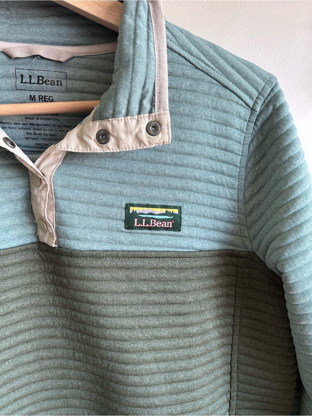 L.L. Bean Women's Two-Tone Green Quarter-Snap Pullover Sweater